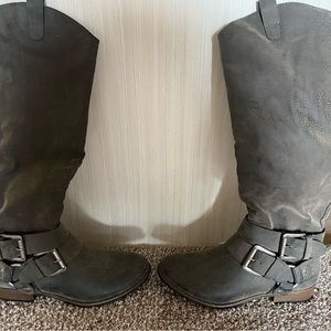 Crown Vintage Distressed Boots